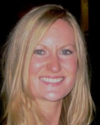 ellen_roche_headshot.jpg