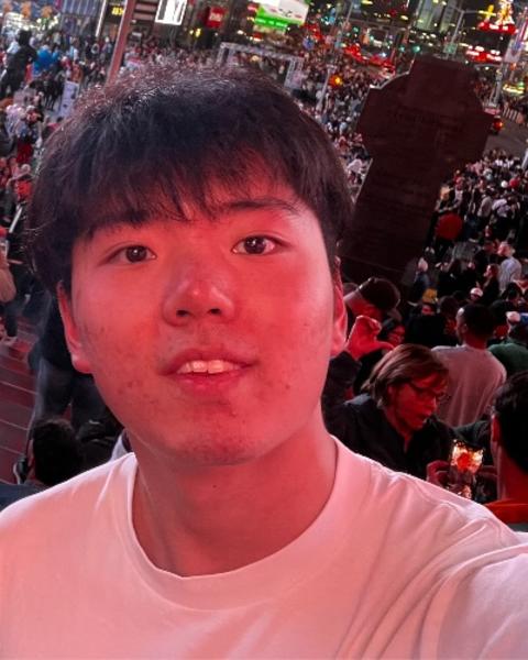 Conny Zhou headshot